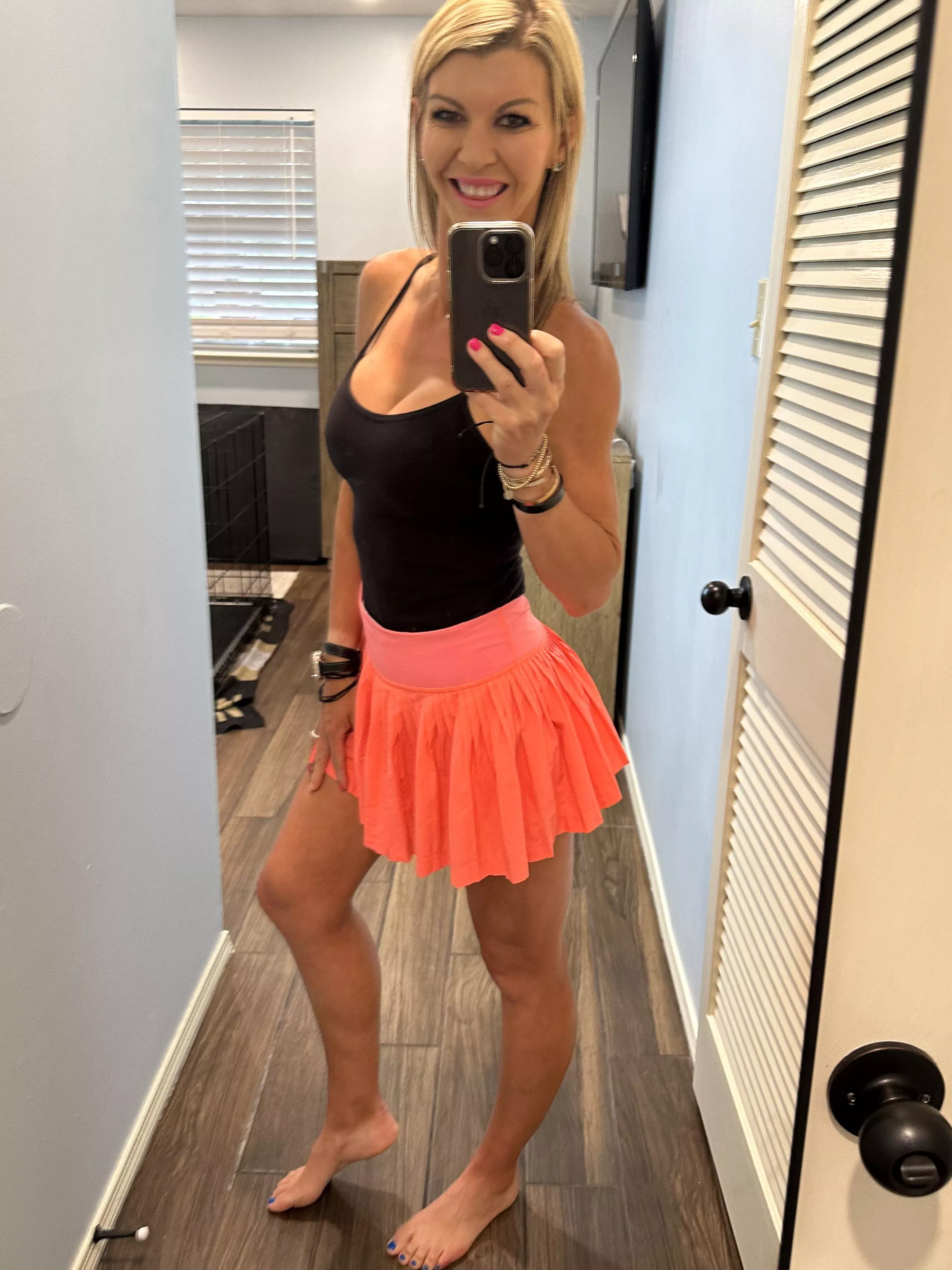 Sharing my outfit for tonight’s PTA meeting, just kidding, I don’t get invited  posted by fitnesswife1983