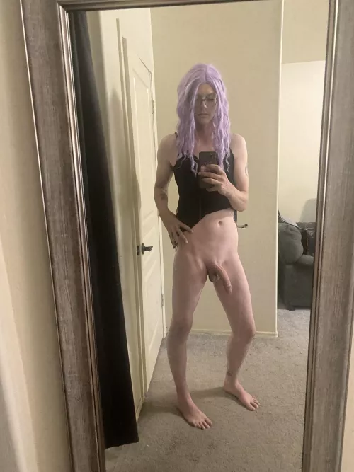 What are you kissing first? by constantmoonstream