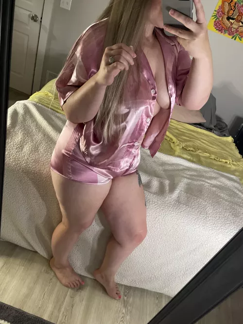 Wifey but willing to share.  by AnonBlondie69