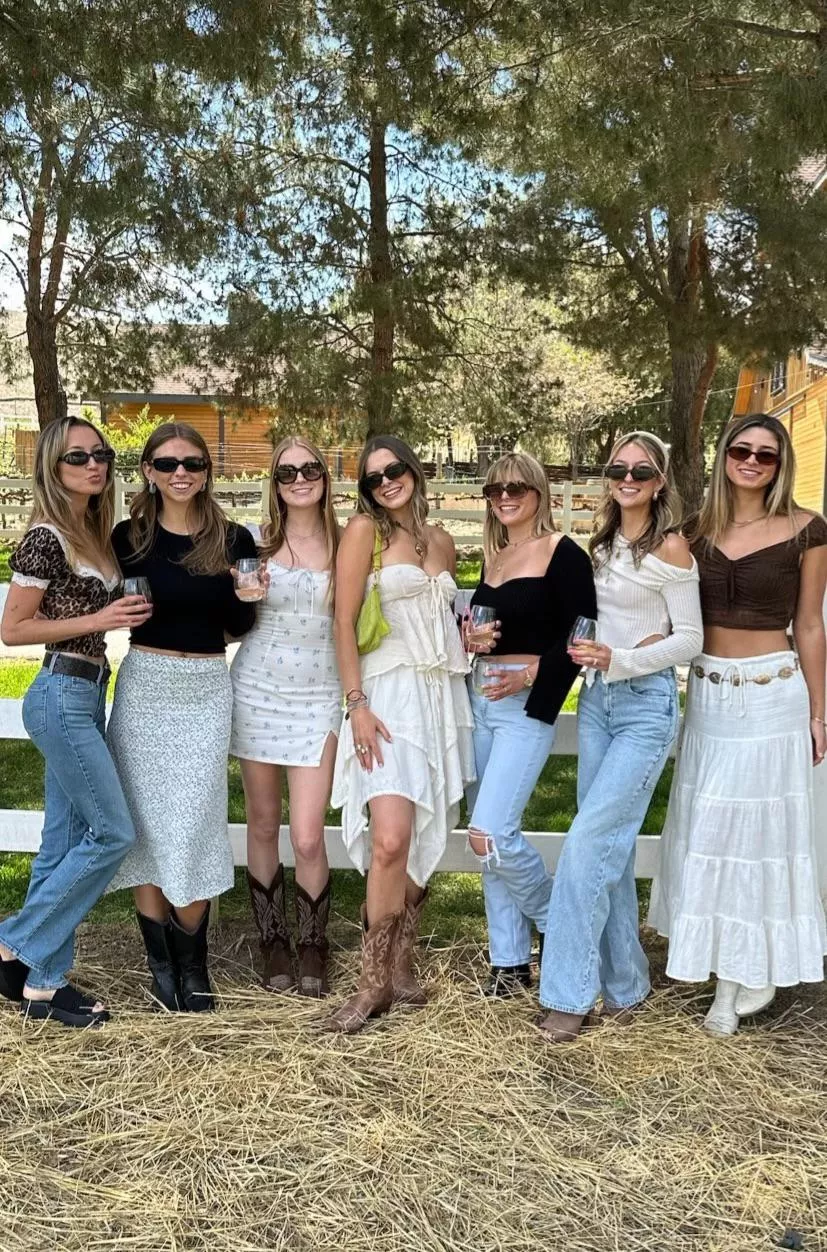 Wine tasting crew posted by altdaddie