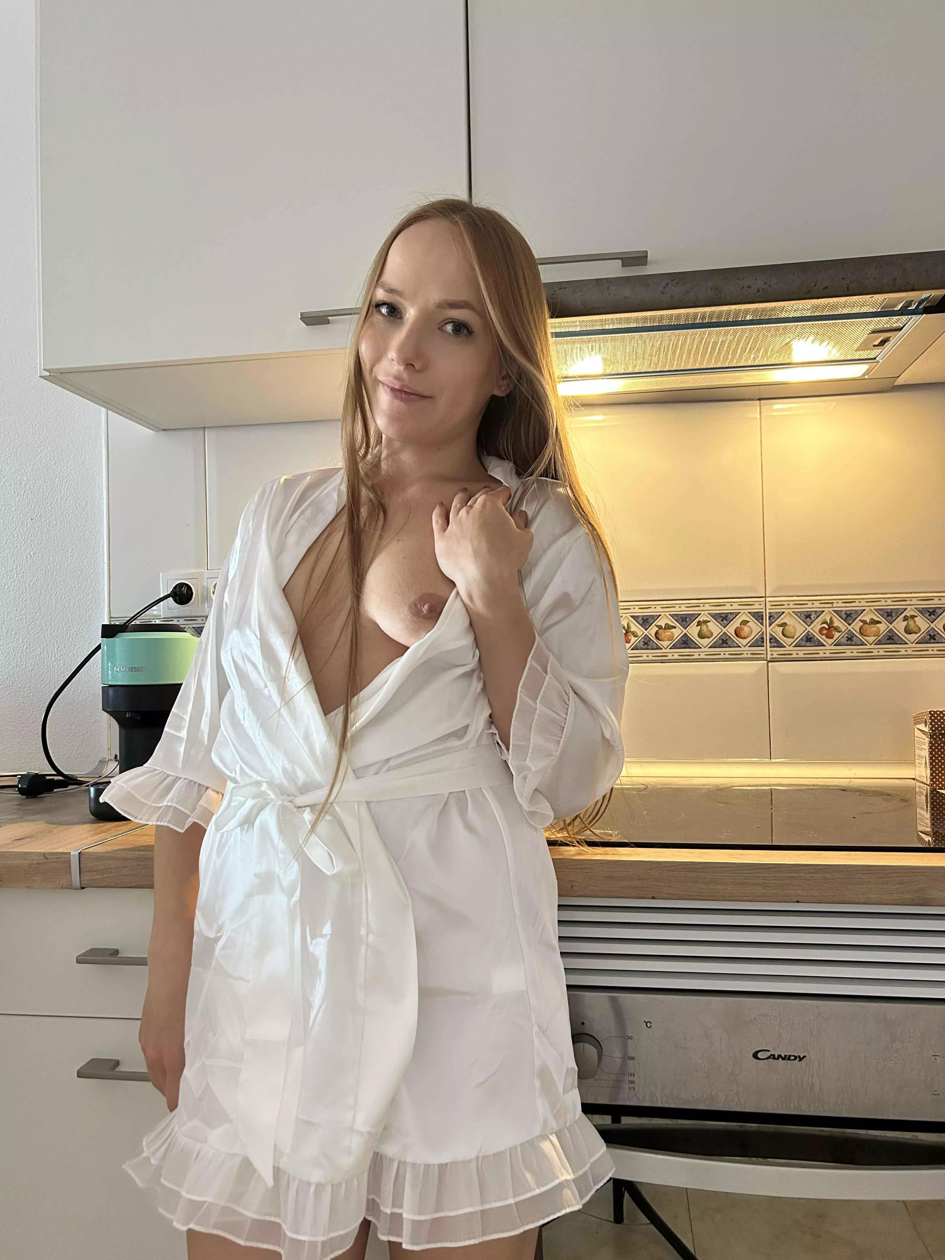 your breakfast is on the table posted by Cashmores