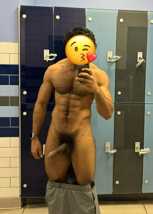 [28] Flashed for the first time in public!! Join me the locker room next time? by truly_dukhiatma4