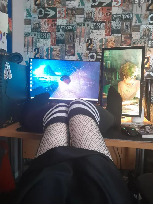 :33 by CrownDynamite30