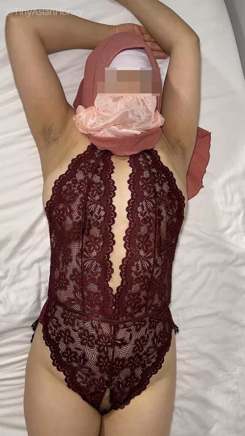 Are my hairy armpits sexy by TinyAsianHoney