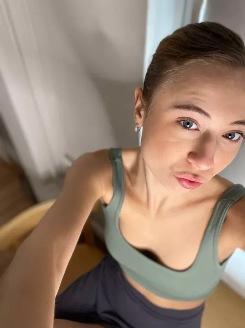 crop top season is back by Ws0013