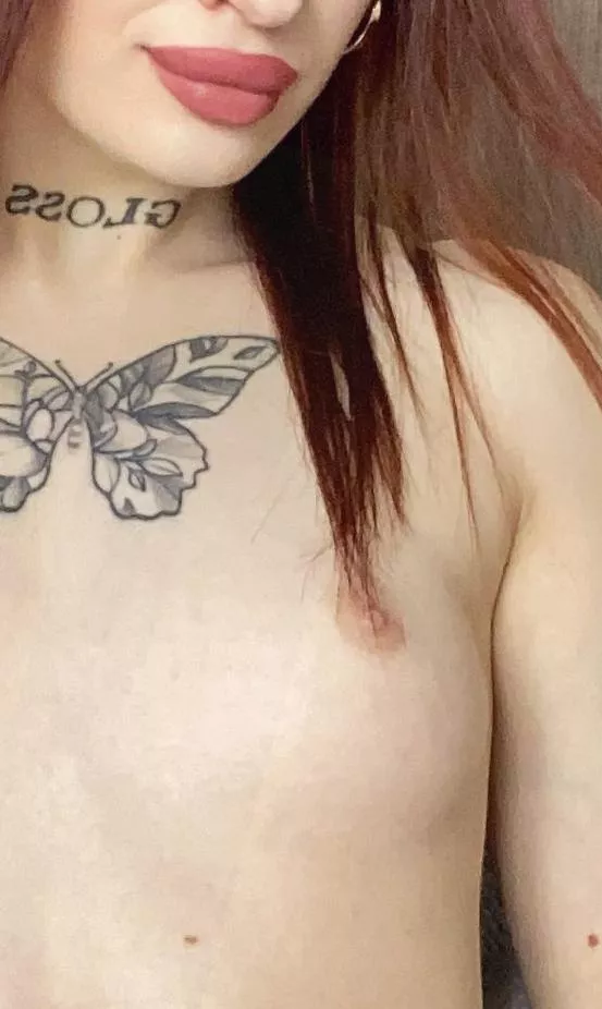 Do like my hands? ☺️ posted by sefdff