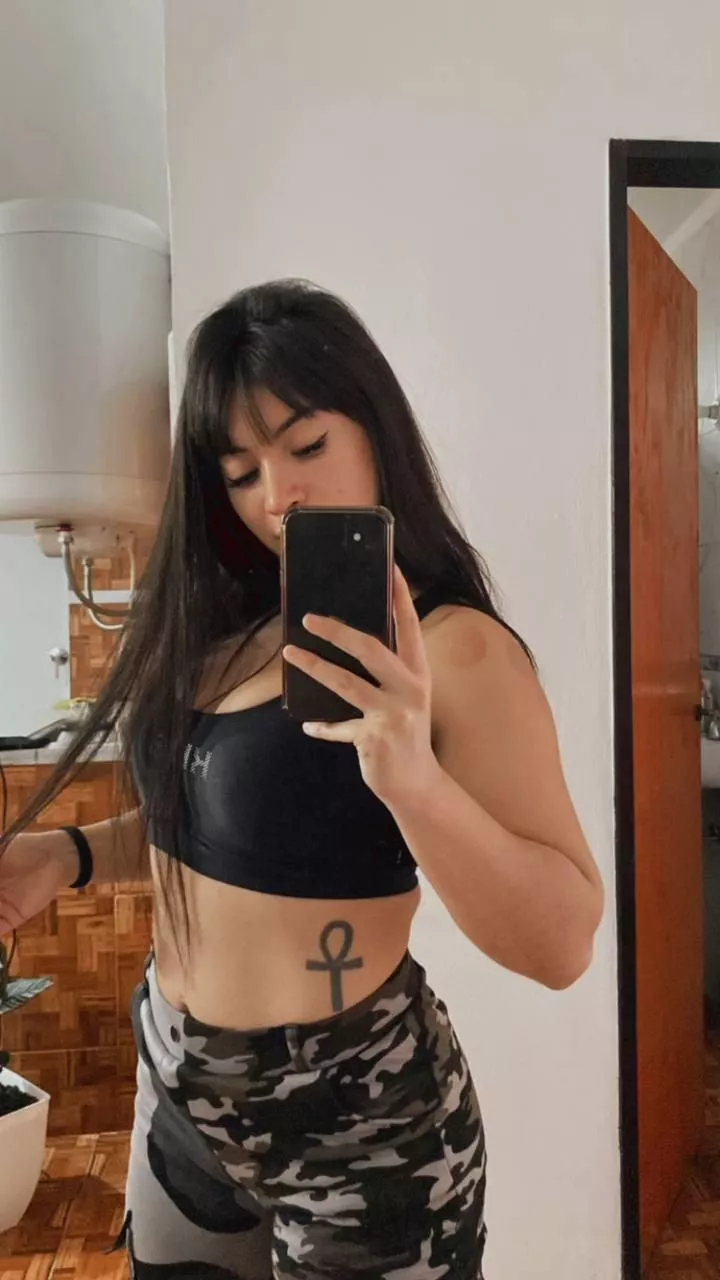 does croptop suits my body? posted by BuenaMcswain