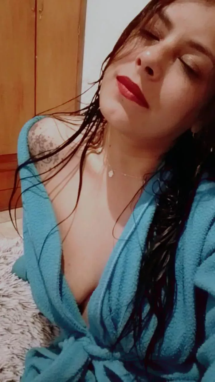 feeling cute F18 posted by TypicalBox4502