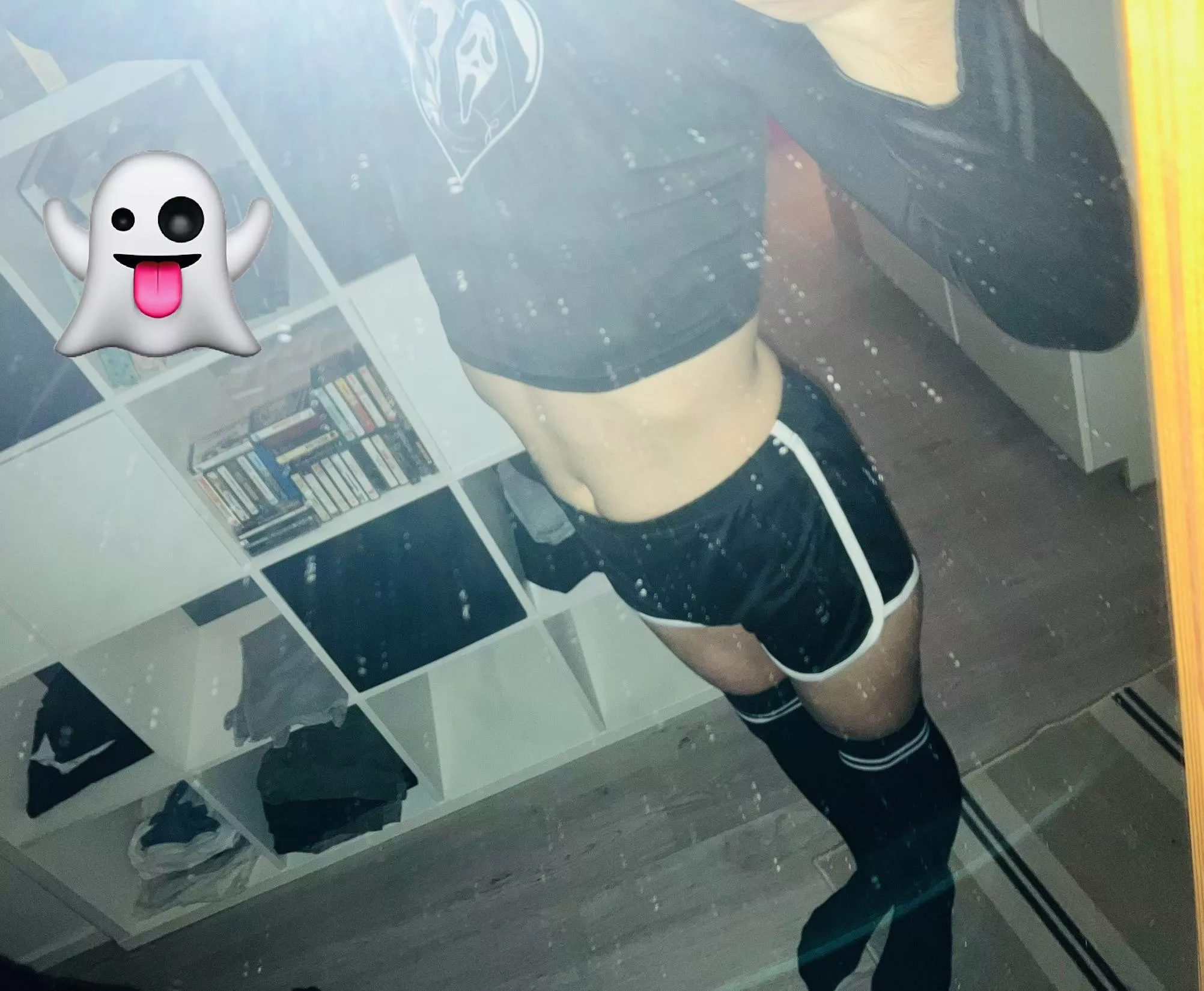 Finally found enough courage to try crop top :] (sorry for the dirty mirror) posted by Anomaly_919