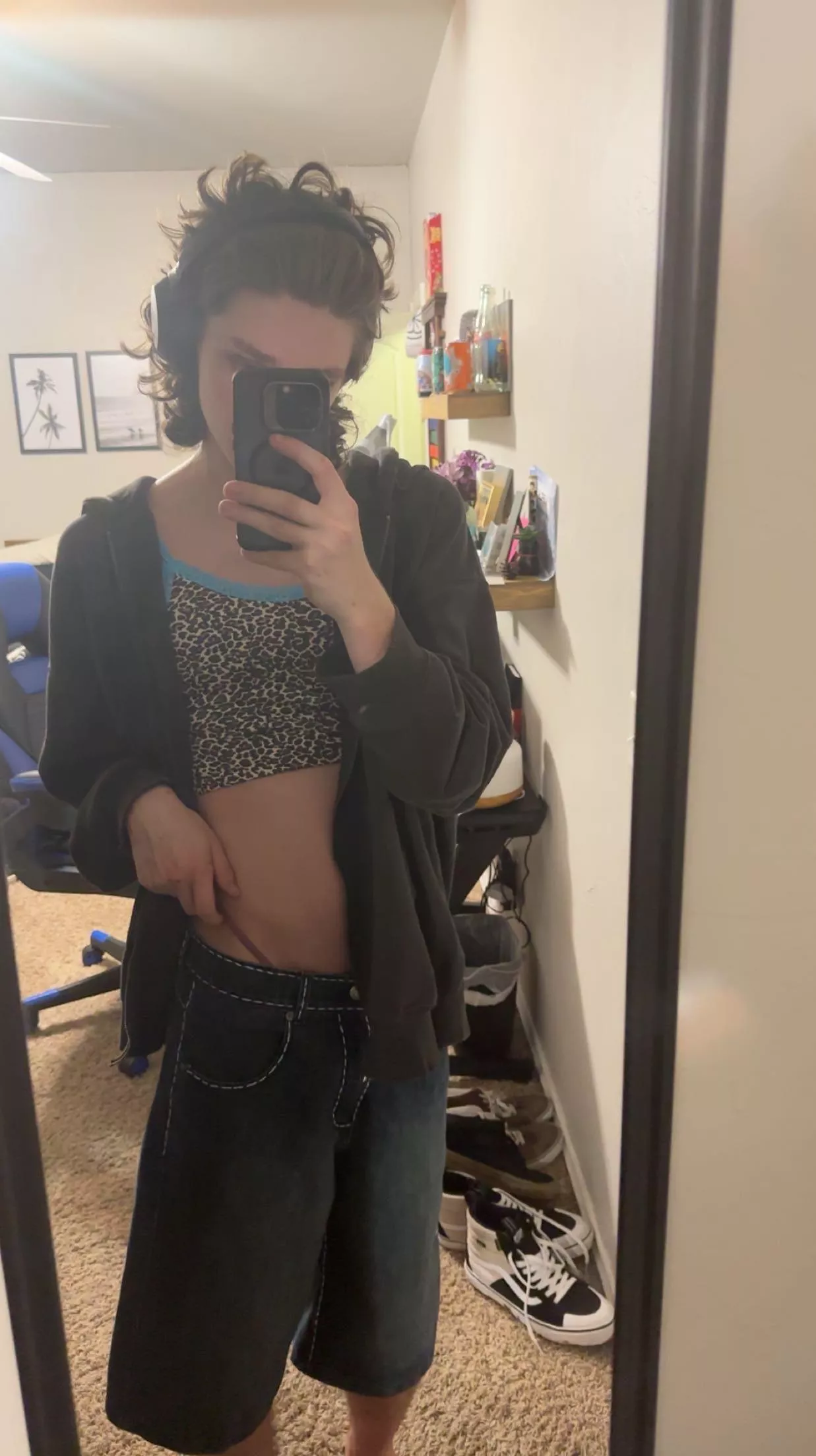 first time dressing up, it felt amazing posted by Regular-Highlight-31