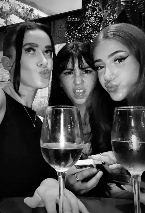 Girls night  by CuriousAtmosphere761