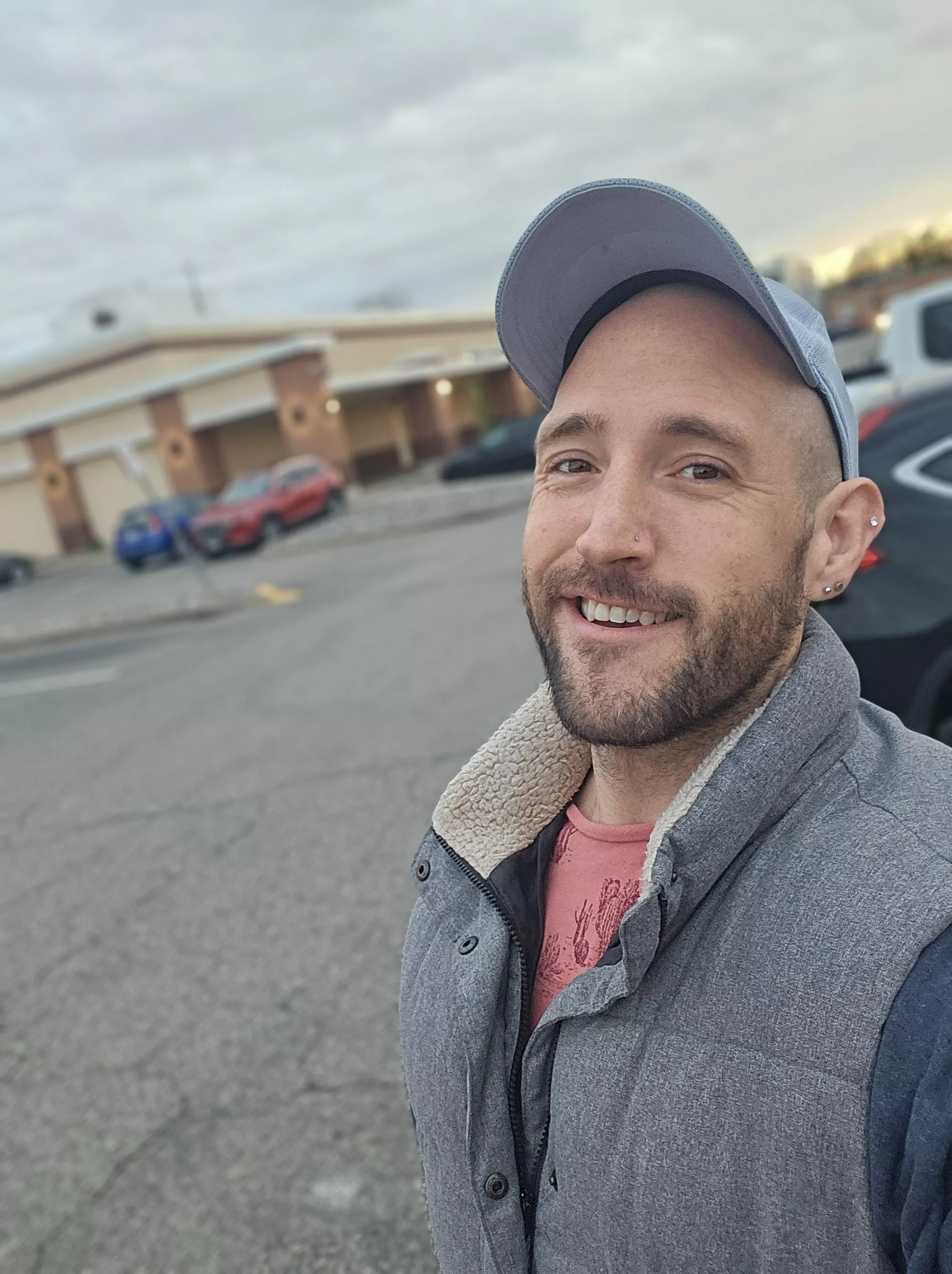 Happy Friday beautiful! So proud of you for crushing the week! Sending you all the good vibes for a great weekend!  posted by Ok-Property-2949