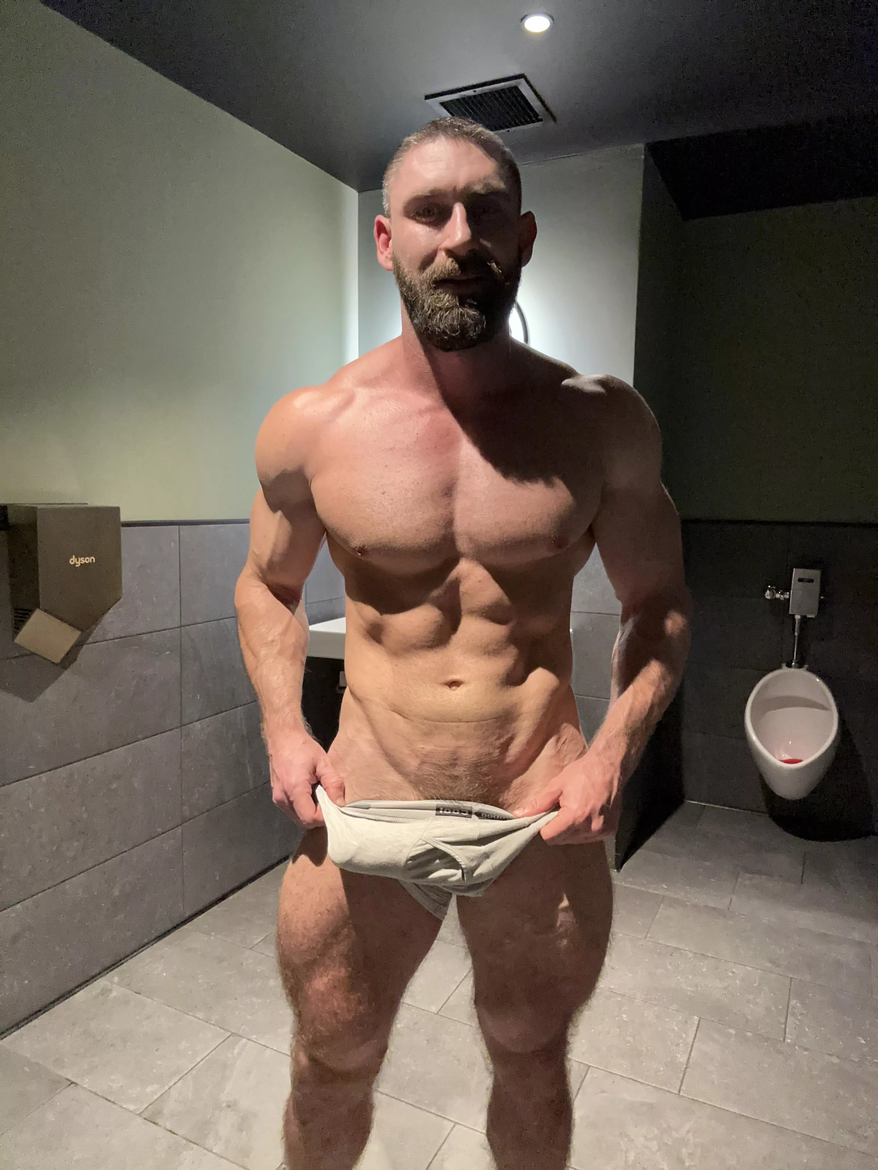 Hey there  posted by onlygainzsteve