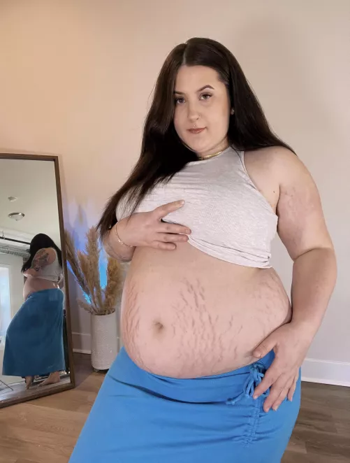 How’d I get so many stretch marks?? 😵‍💫 by feedxmexdaddy