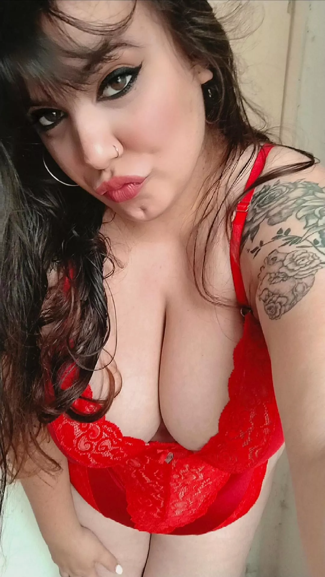 I love wearing one piece clothes! Everything is better this way posted by UmaVip