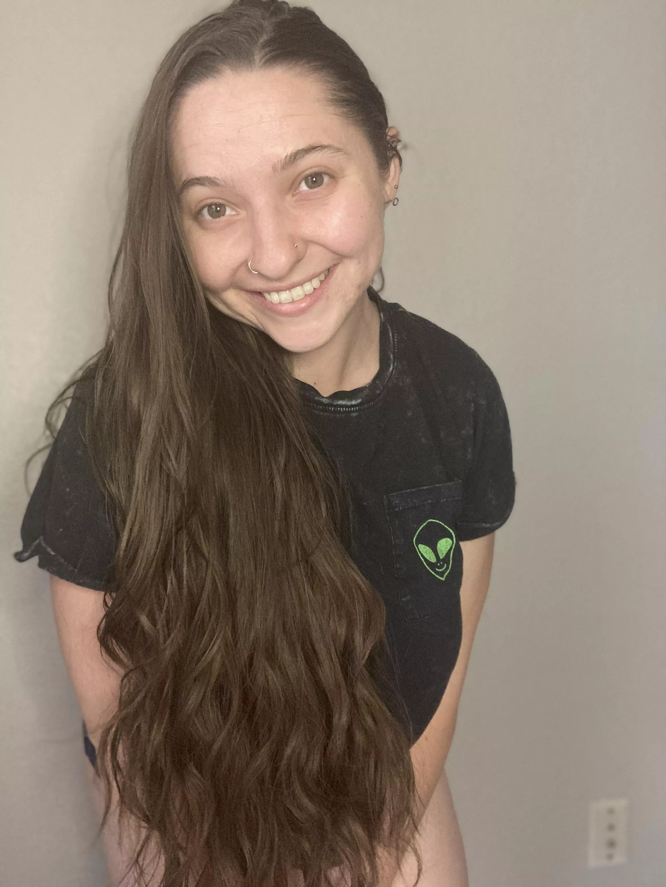 Just your sexy brunette next door… 😘 posted by Icechick44