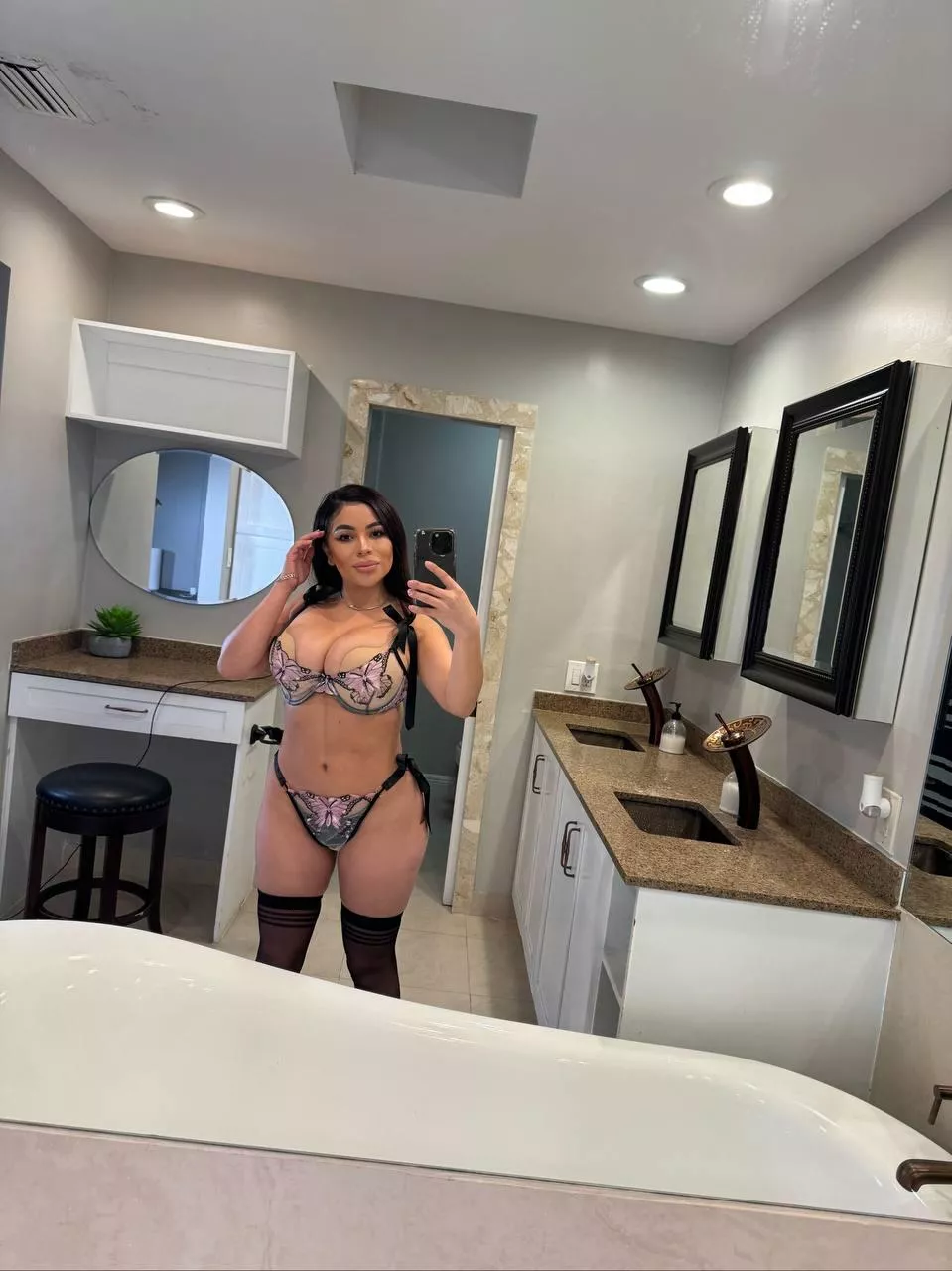 My application to bounce on your dick posted by Maggiebossx