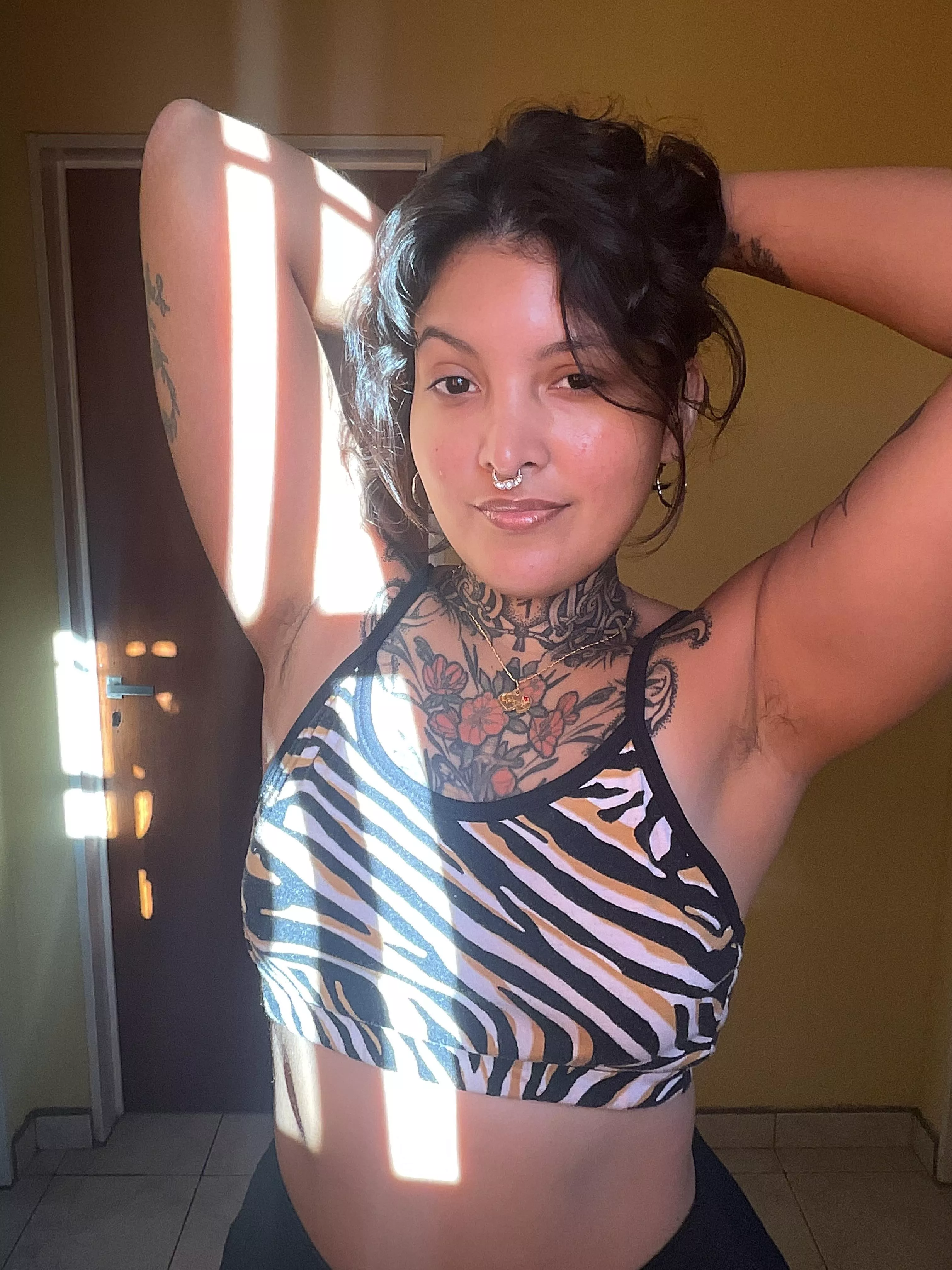 My hair is long and fine, my aroma is intoxicating.  posted by Saomi_G