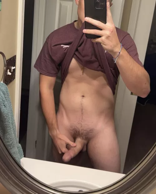 national send nude day … im waiting 🙈 by Great-Pressure-223