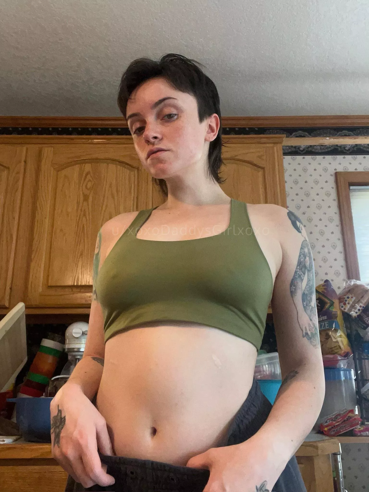 please don't mind the messy kitchen behind me :) posted by xoxodaddysgirlxoxo
