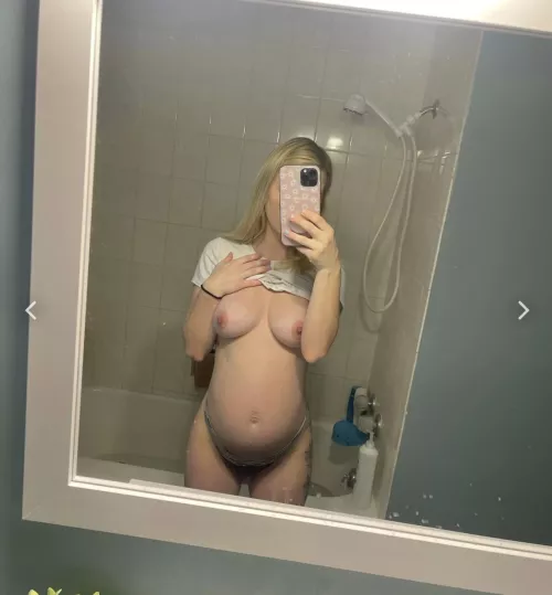 Say yes if you want to see my pregnant pussy💦💦 by Adorable-Blonde420