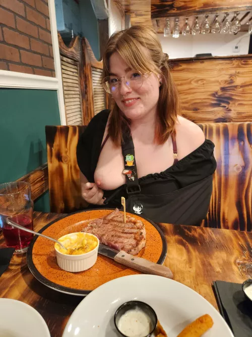 Steak wasn't the only meat I ate that night  by NekoNerdu3u