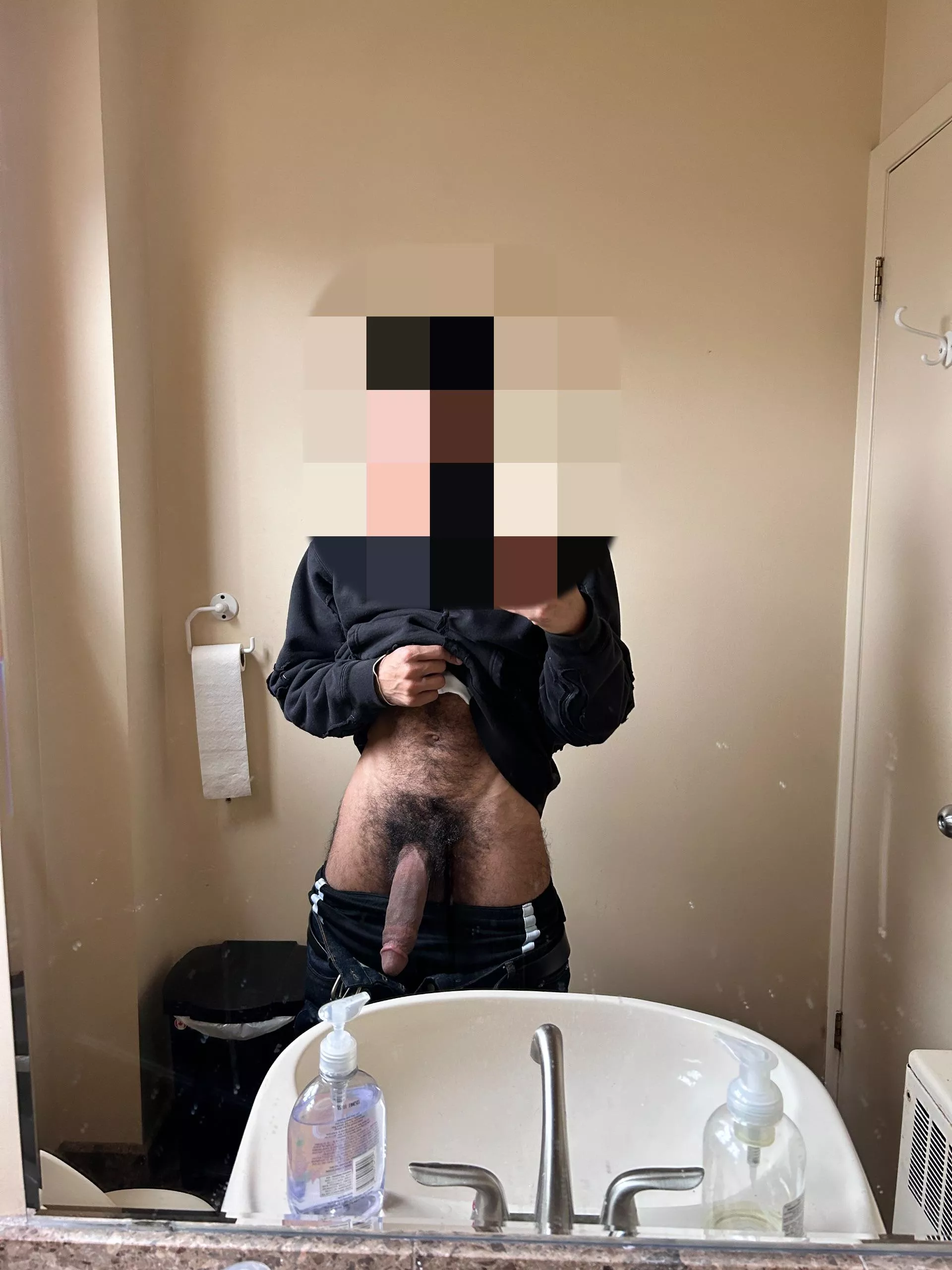 Take a whiff 👃🏾  posted by tynalt