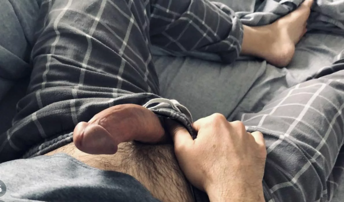 Time to get up (42) posted by Nomfortably_Cumb123