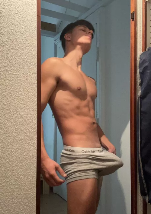 (19)Rate my bulge  by Select_Equipment4297