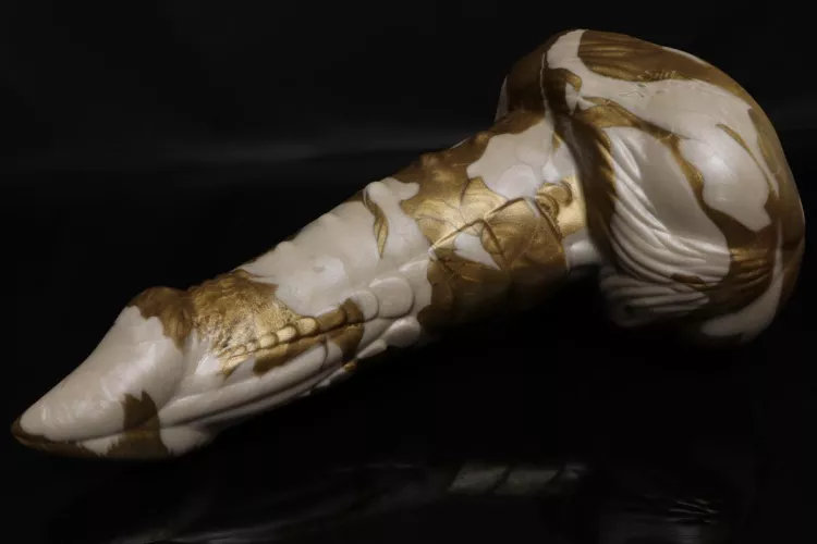 another week, another friday afternoon spent lusting over dildos i shouldn’t buy. by noregrets_dildos