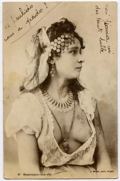 Burlesque dancer by Mundane-Employer-719