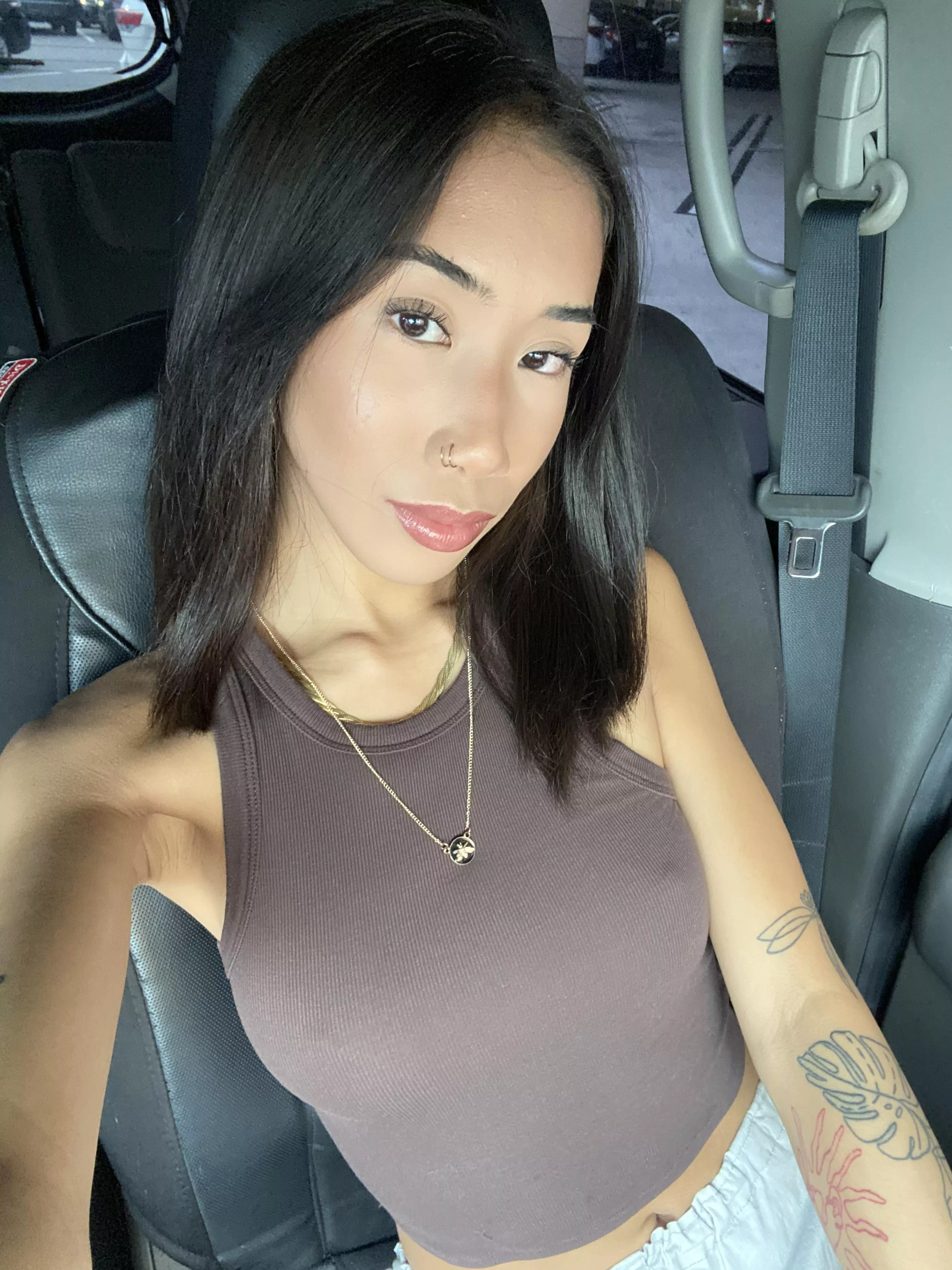 car selfies will do it for me everytime posted by yourbabyluvvv