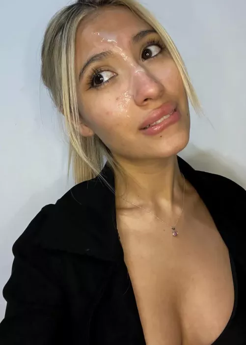 cum in the face enthusiast over here by babejennyx