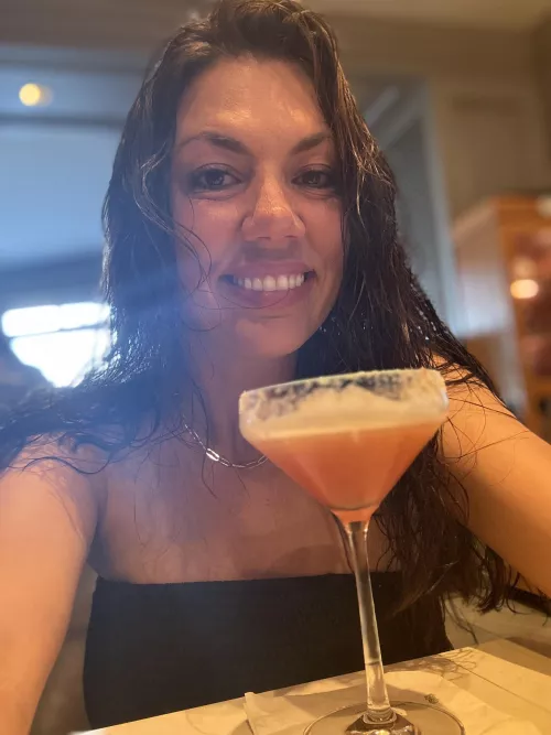 Finally the weekend is here [F] by jasmine_cole