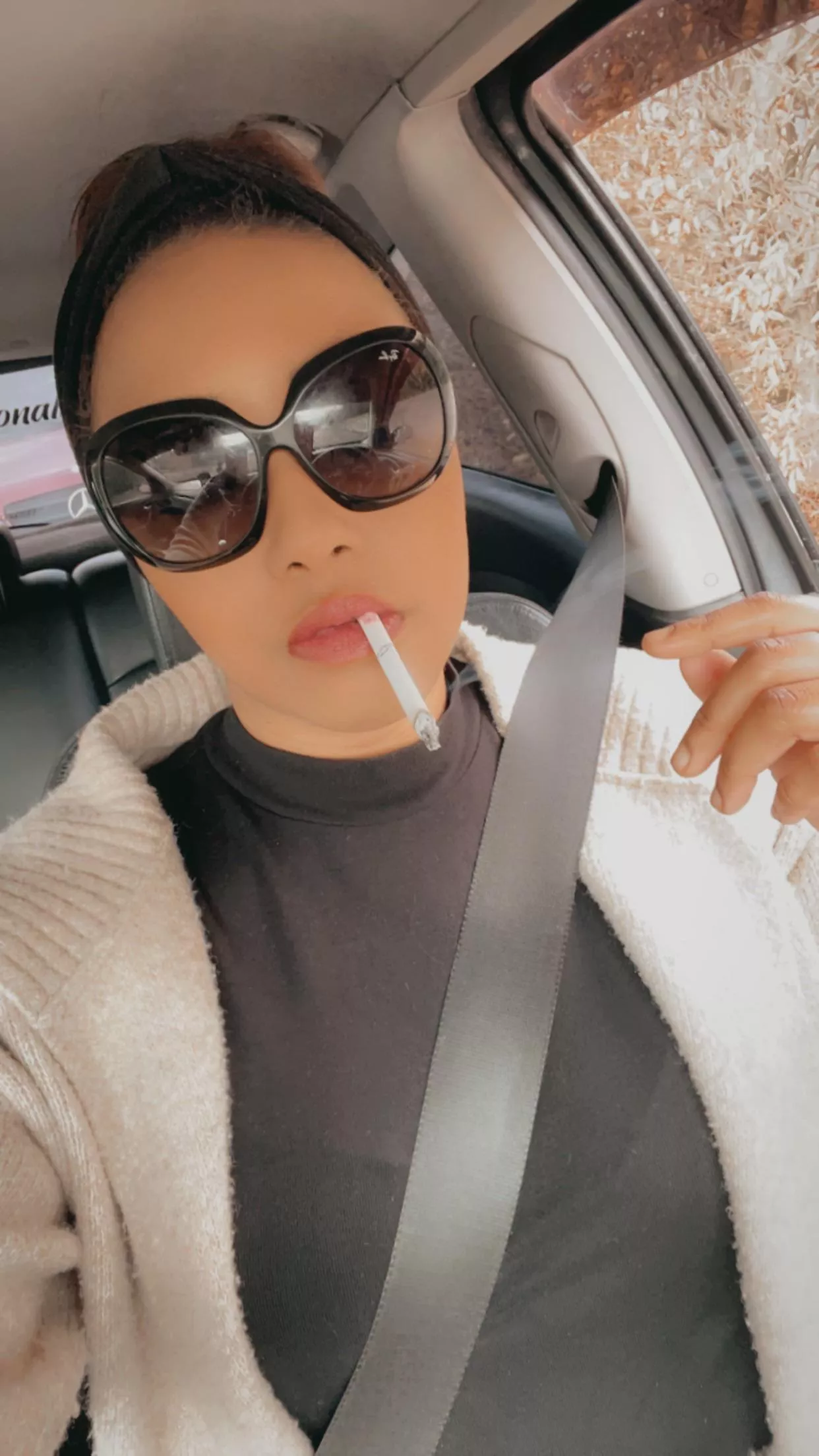 Happy Saturday smokers😌 posted by Cheekypeach94