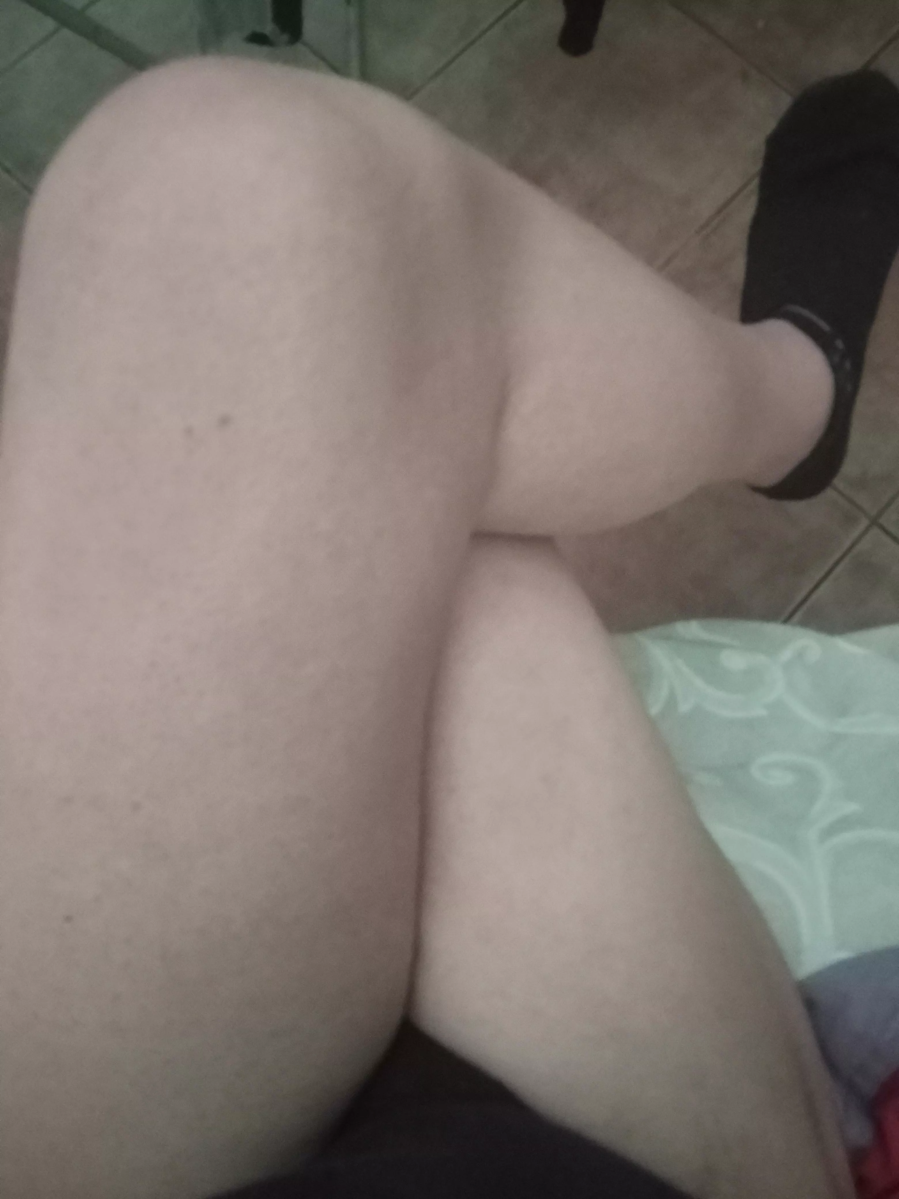 Hello everyone, I wish you a good end of the week owo posted by ItalianAstolfouwu