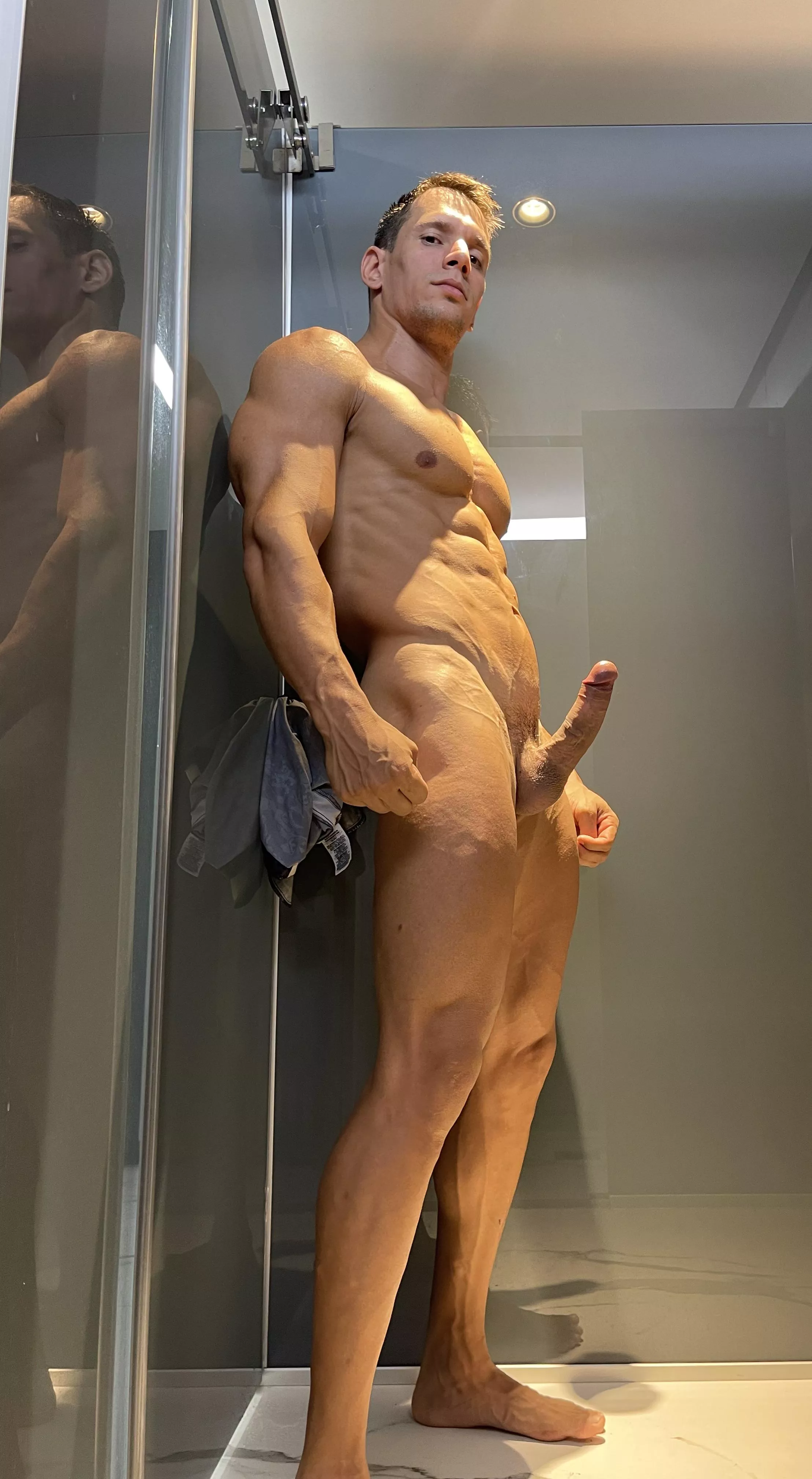 Hey bro come join me in the gym lockers room 😈 (30) posted by Specialist_Chair_225