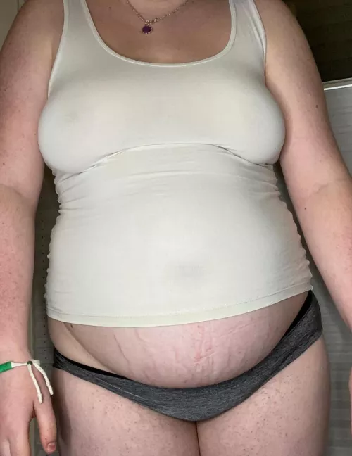 i love how you can tell how much my belly protrudes even when im facing forward 🤭 by l1fe0nm4rs1