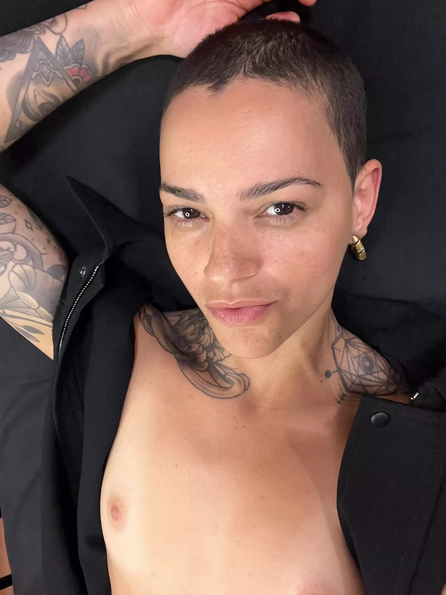 I would love a cumshot on my face this night posted by Salyxnoa