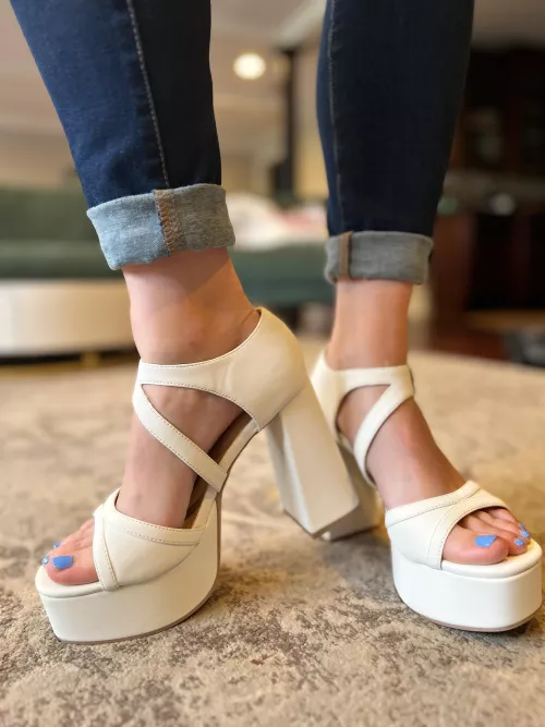 I’m already so tall but I just can’t resist these platforms  by SolesByLexie