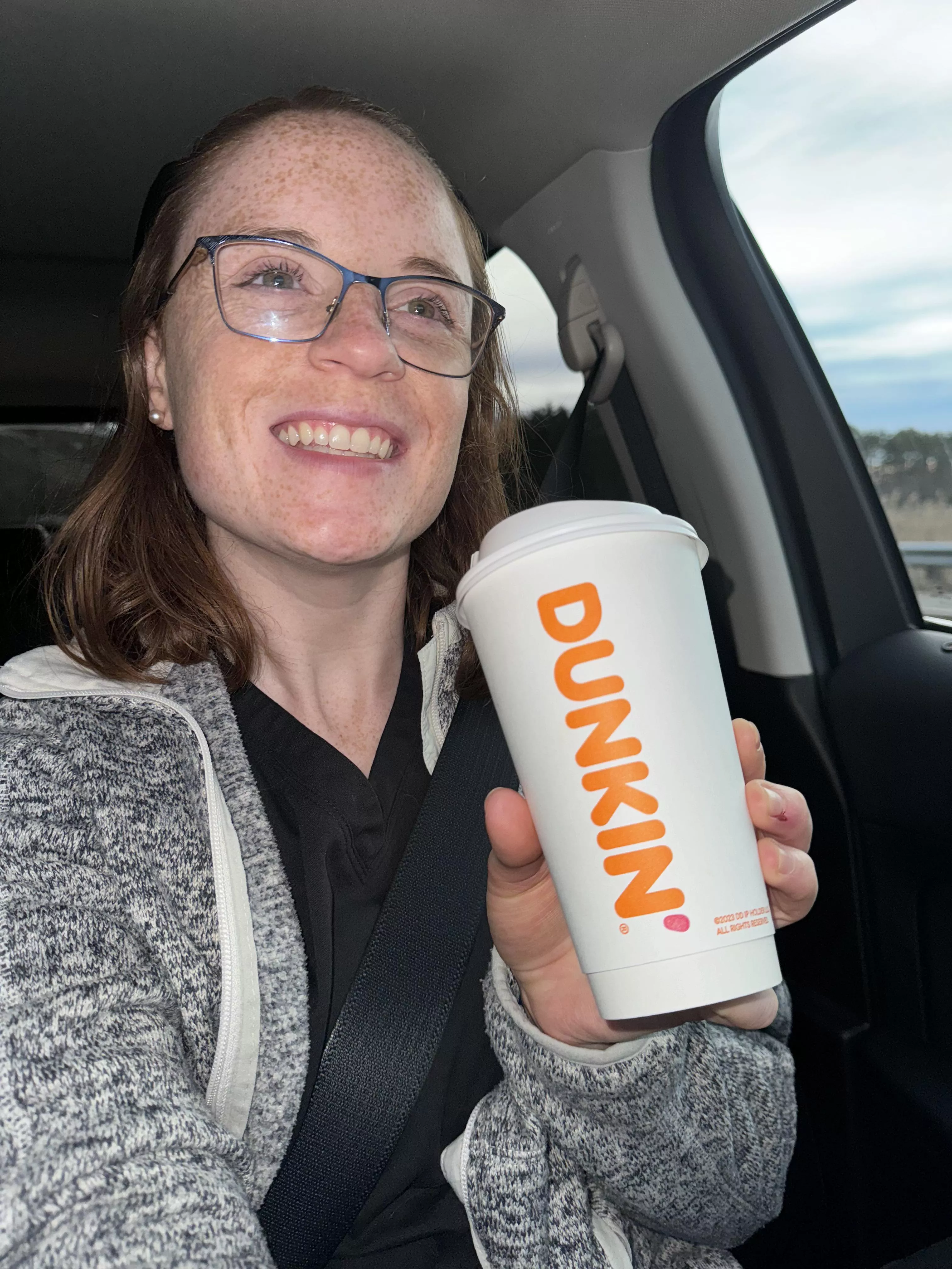 [IRTR] all smiles with coffee  posted by BellaRedSouth