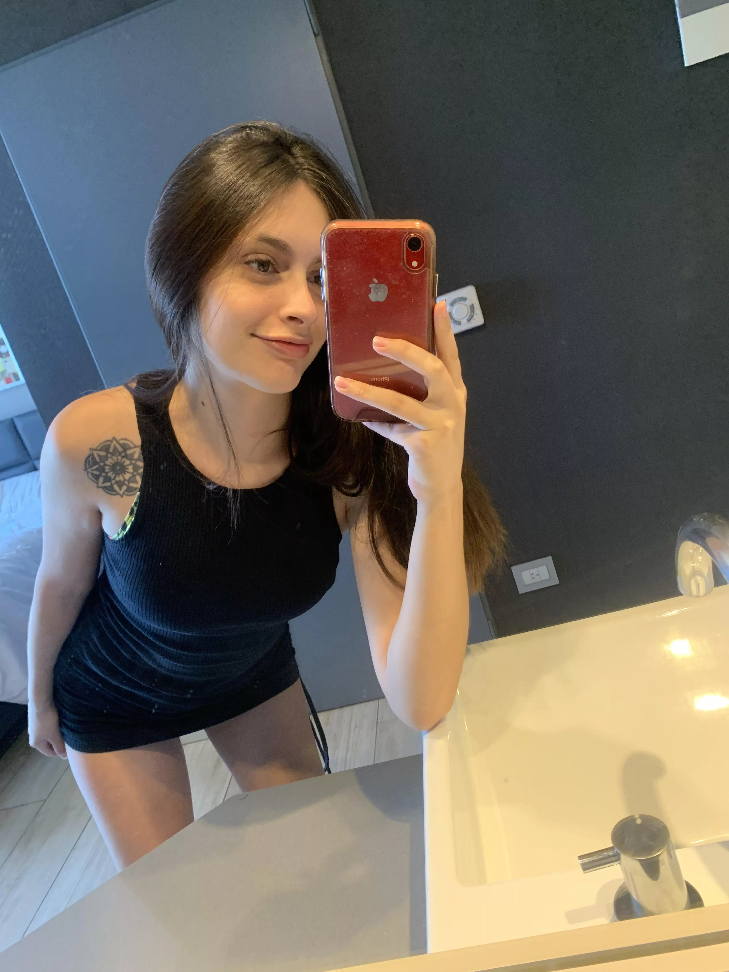 Is my dress too tight?  posted by julijulibb