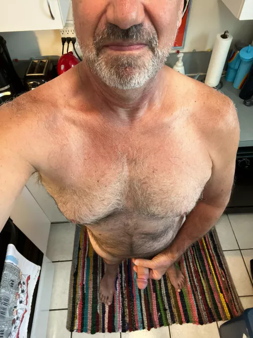 Just hanging out. 😊 by lauderdaleguy1