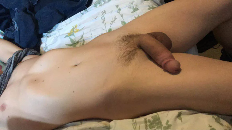 Lounging in the heat by DareYouToTakeIt