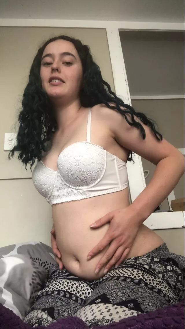 My stuffed belly looks so good 😁 posted by lalahehex