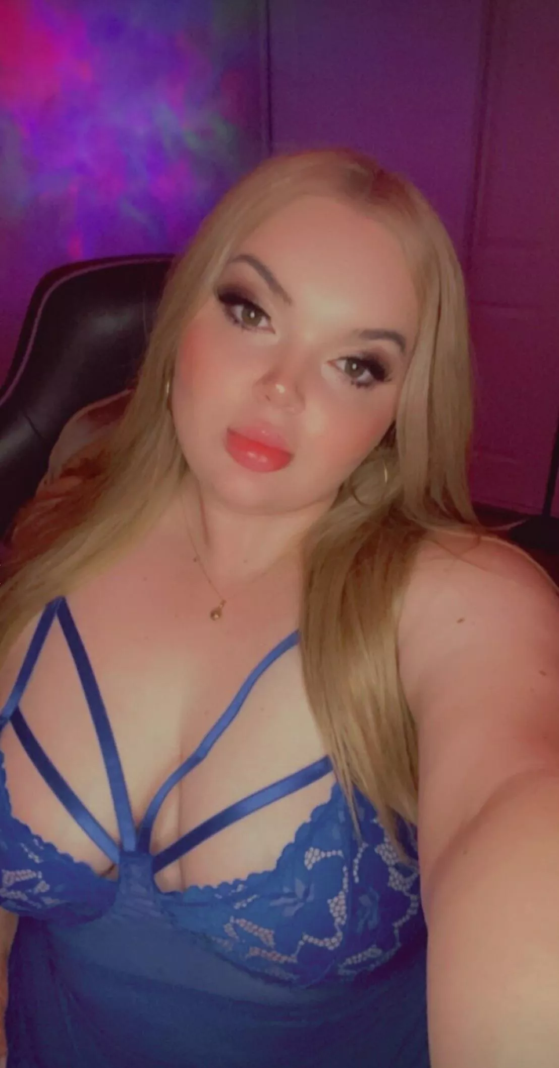 Ready to play  posted by FoxiieMistress