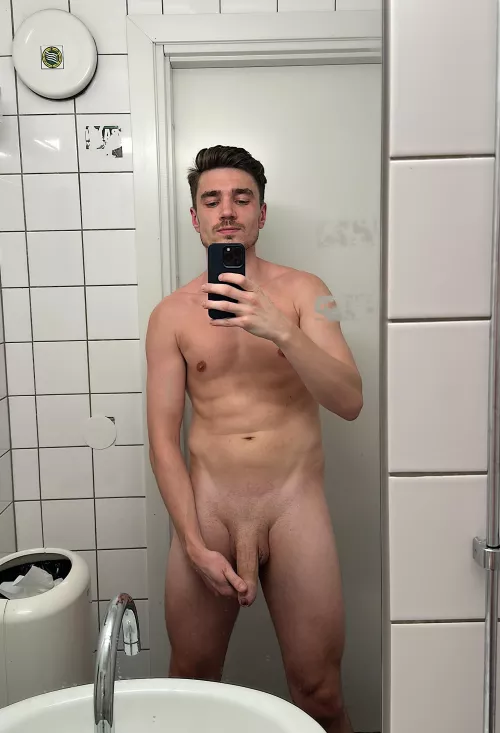 Should I do this in the locker room next time instead of the gyms toilet? 🤭 by Prestigious-Young-59