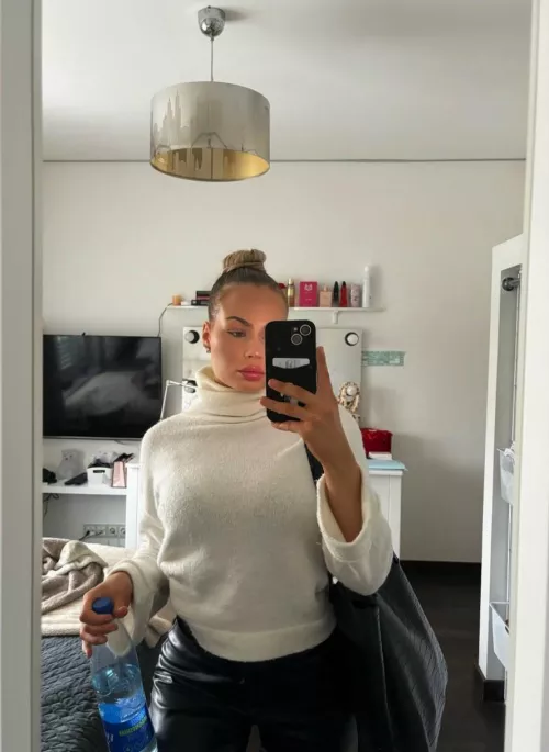 Should I let them out completely? by melicherry