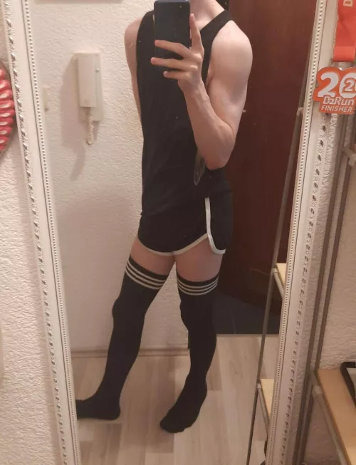 smol muscles :3 by Crazy_Cup_80