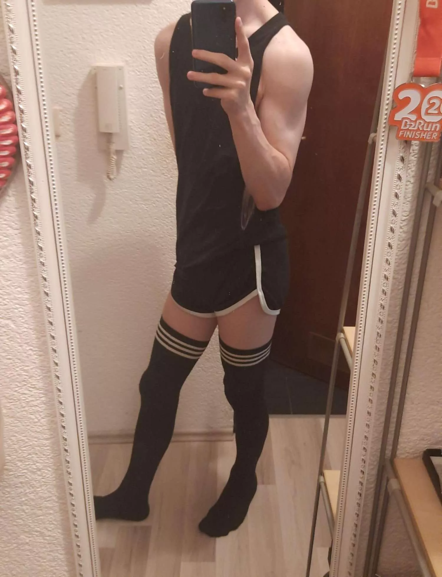 smol muscles :3 posted by Crazy_Cup_80